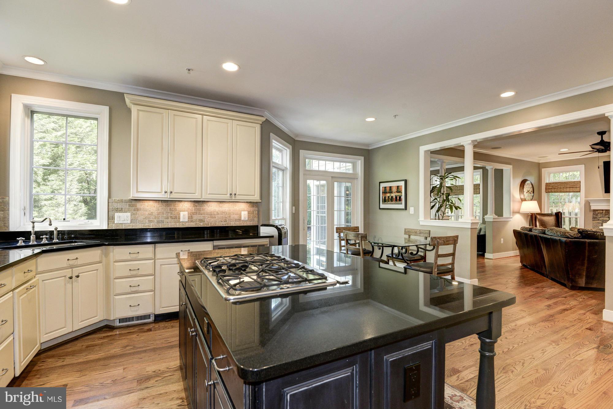 4613 Edgefield Road Bethesda, MD 20814 - Photo 8 of 30 Kitchen