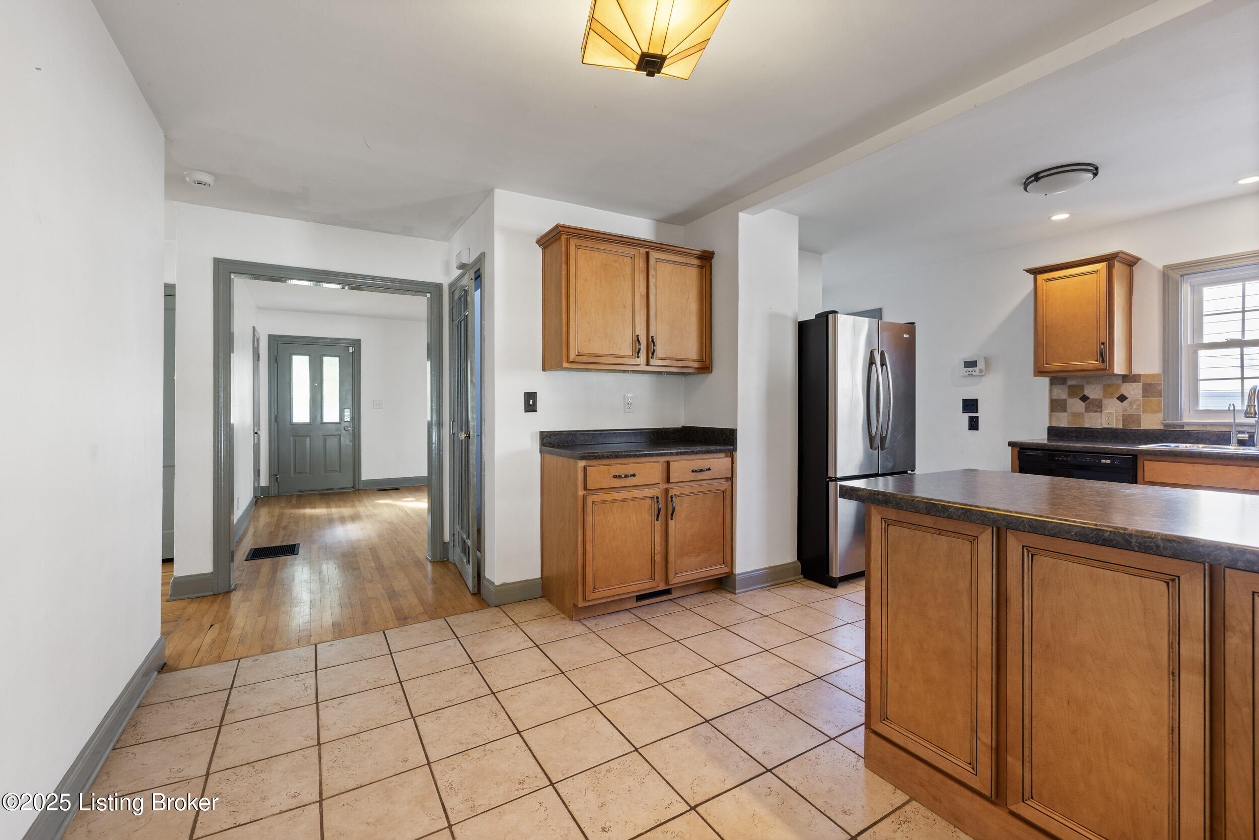 4019 Gloucester Road Louisville, KY 40207 - Photo 11 of 31 3U8A2501