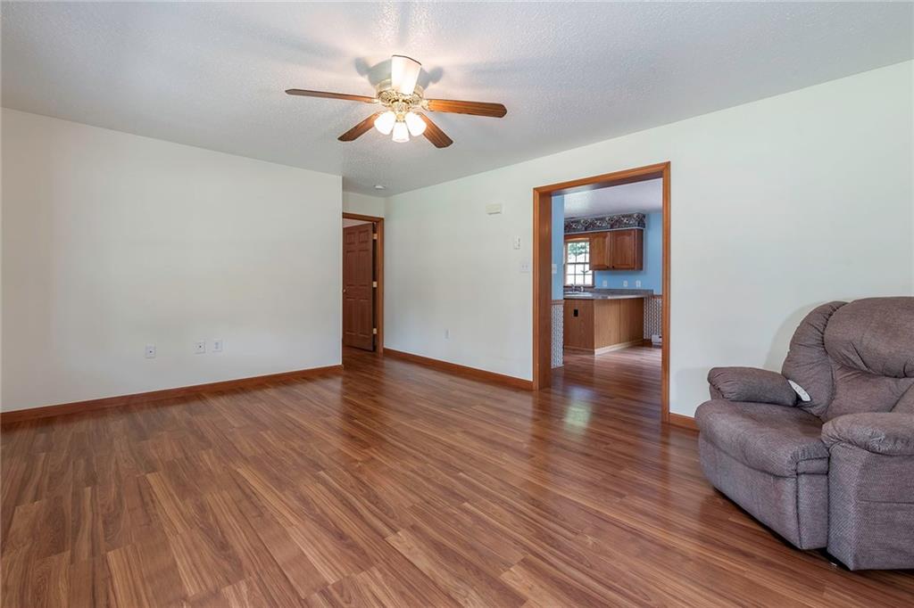 16 Allison Road Bulger, PA 15019 - Photo 6 of 24 Completely One Level Living