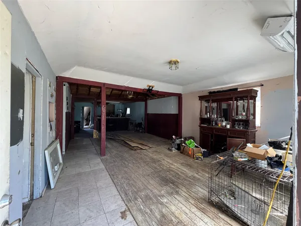 $130,000 | 7323 Dallas Street, Houston, TX 77011