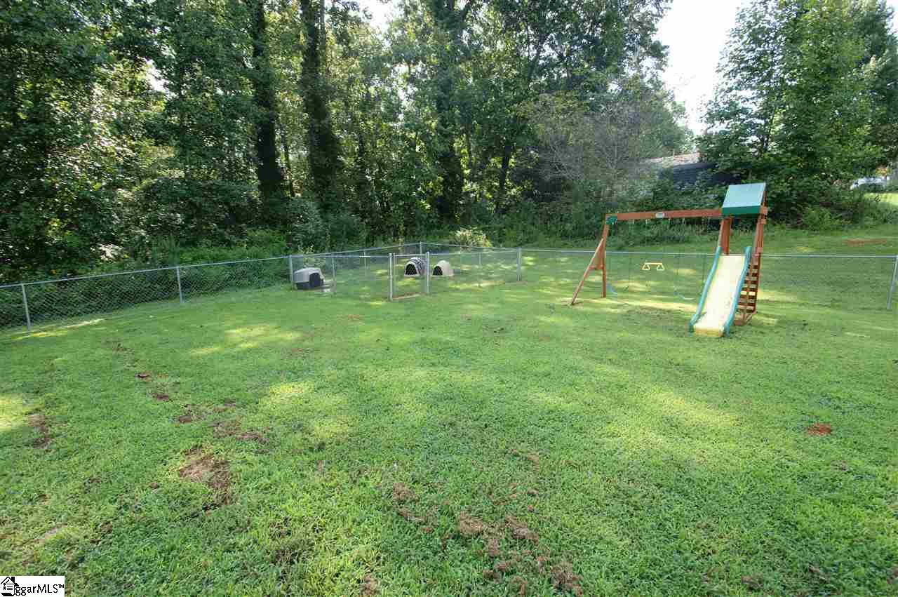 720 Maple Drive Greer, SC 29651 - Photo 14 of 15 Gallery Image 14