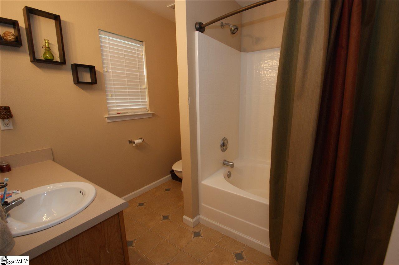 720 Maple Drive Greer, SC 29651 - Photo 10 of 15 Gallery Image 10