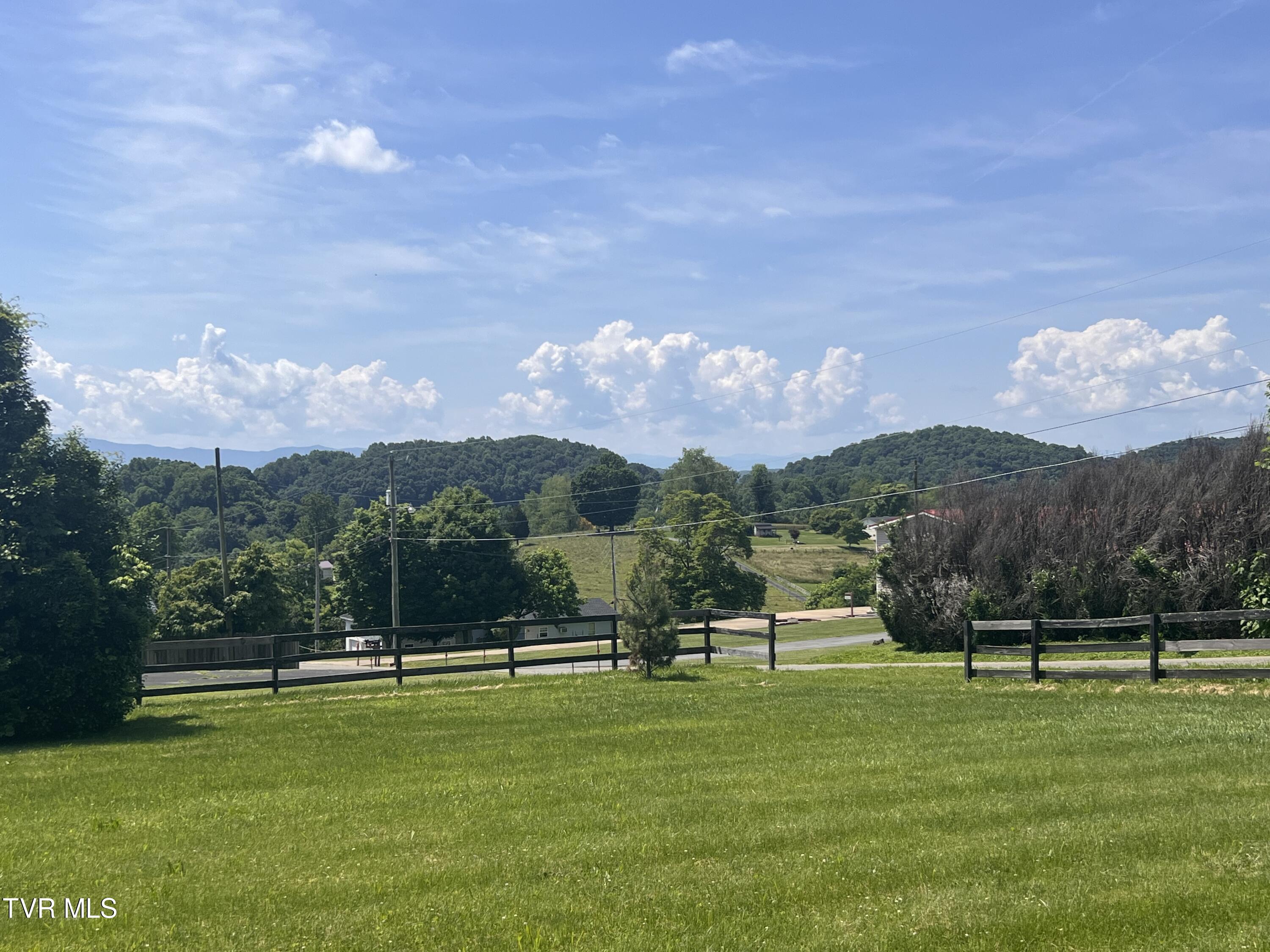 6209 Penn Road Bristol, VA 24202 - Photo 21 of 21 IMG_0559