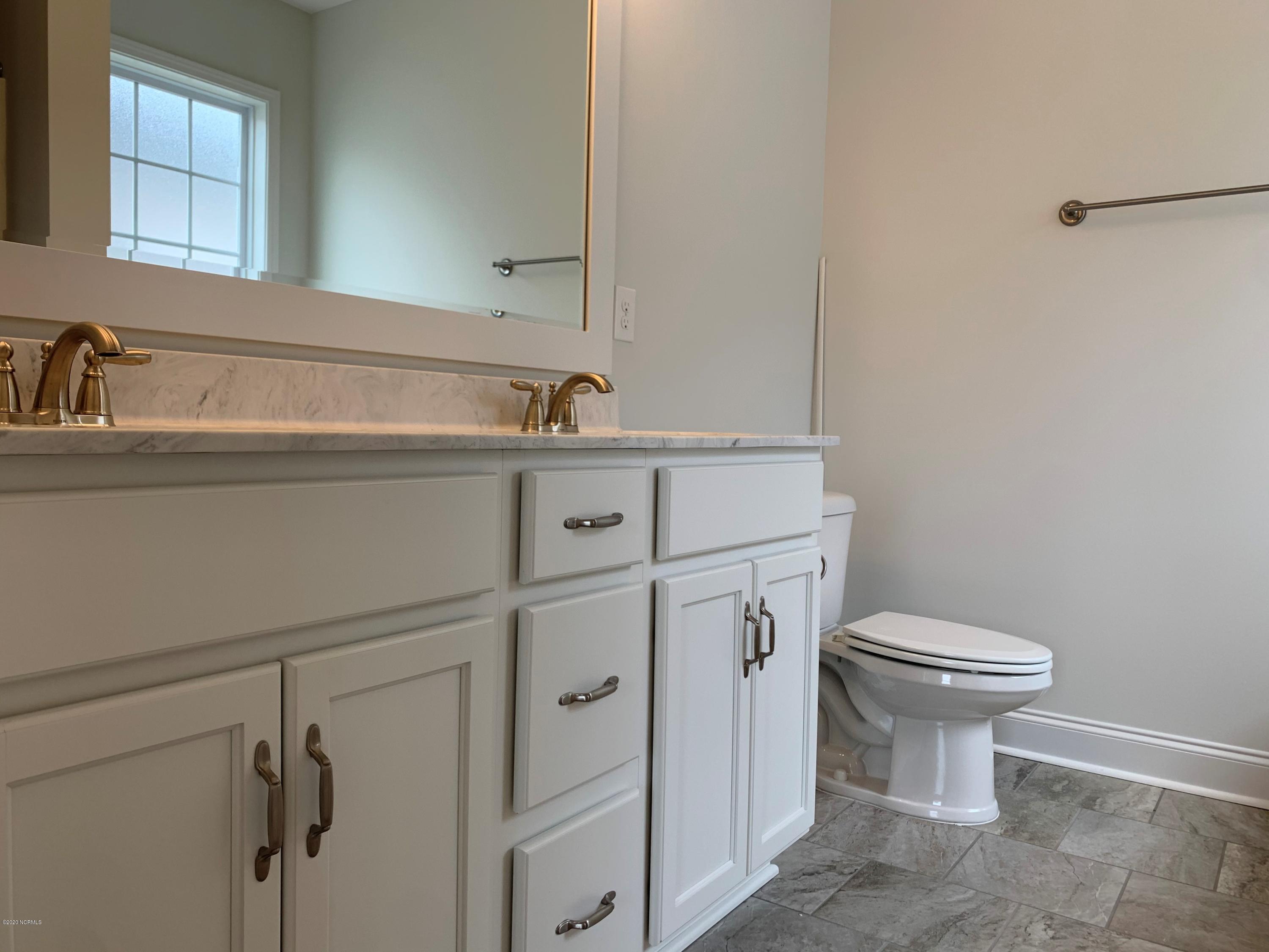 6425 Pinnacle Point Winnabow, NC 28479 - Photo 12 of 13 DMC 200 Master Bathroom