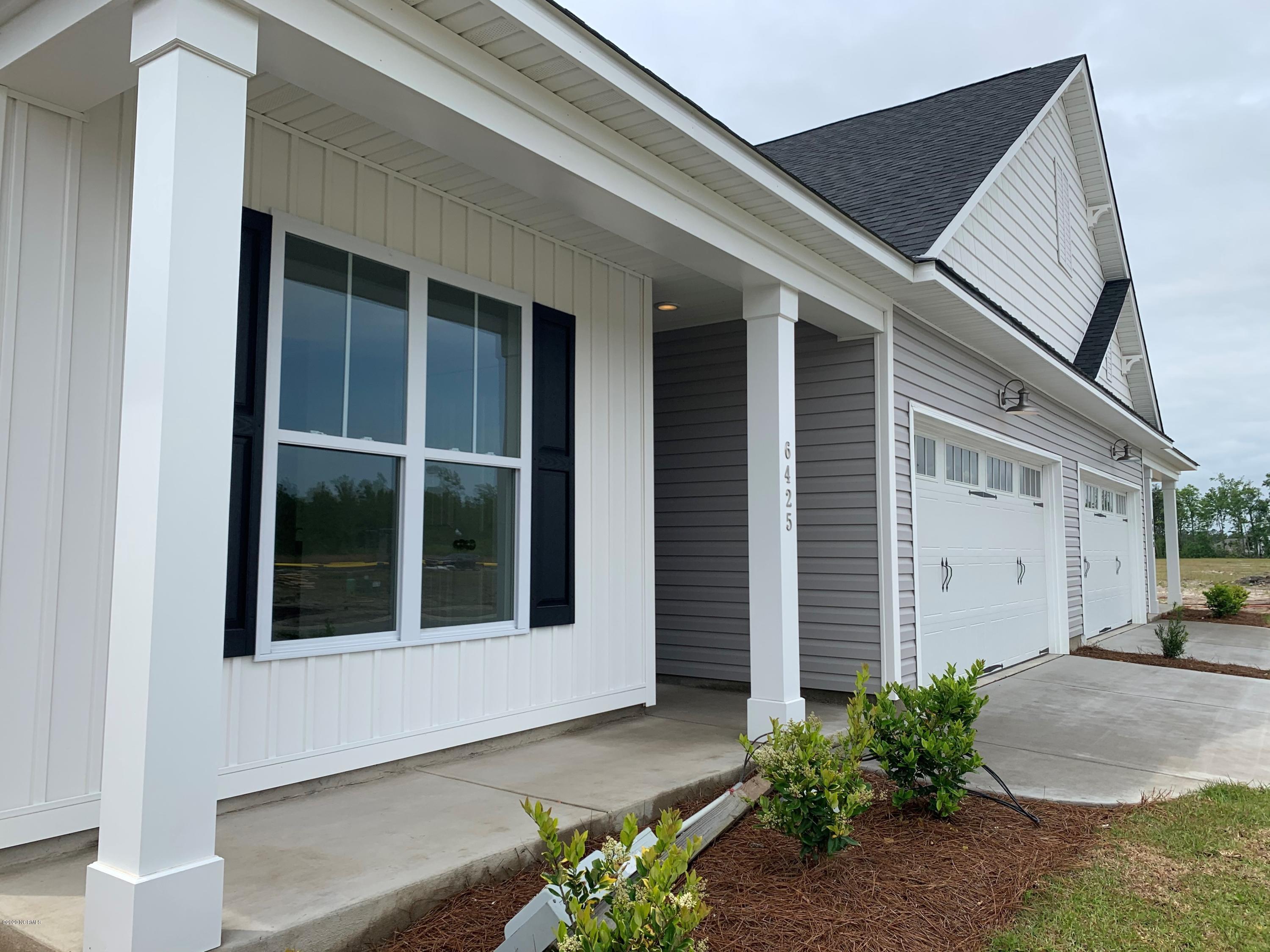 6425 Pinnacle Point Winnabow, NC 28479 - Photo 2 of 13 DMC 200 Front Porch