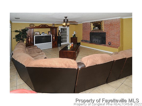 22429 Airbase Road Wagram, NC 28396 - Photo 6 of 19 Gallery Image 6