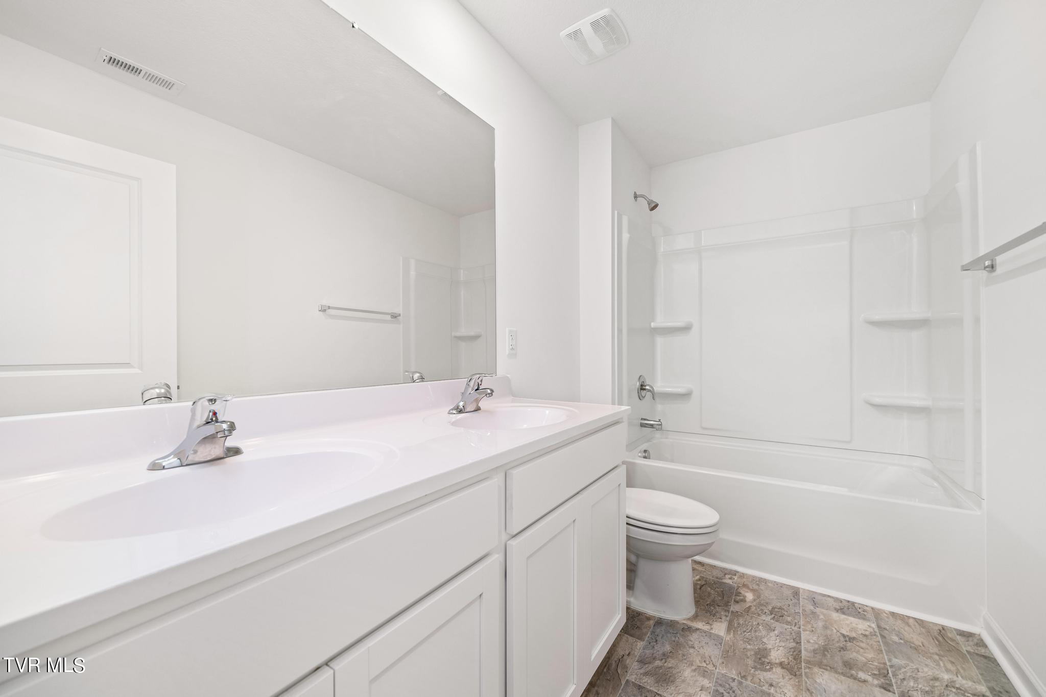 693 Barley Loop Jonesborough, TN 37659 - Photo 29 of 44 693 Barley Loop (37 of 45)