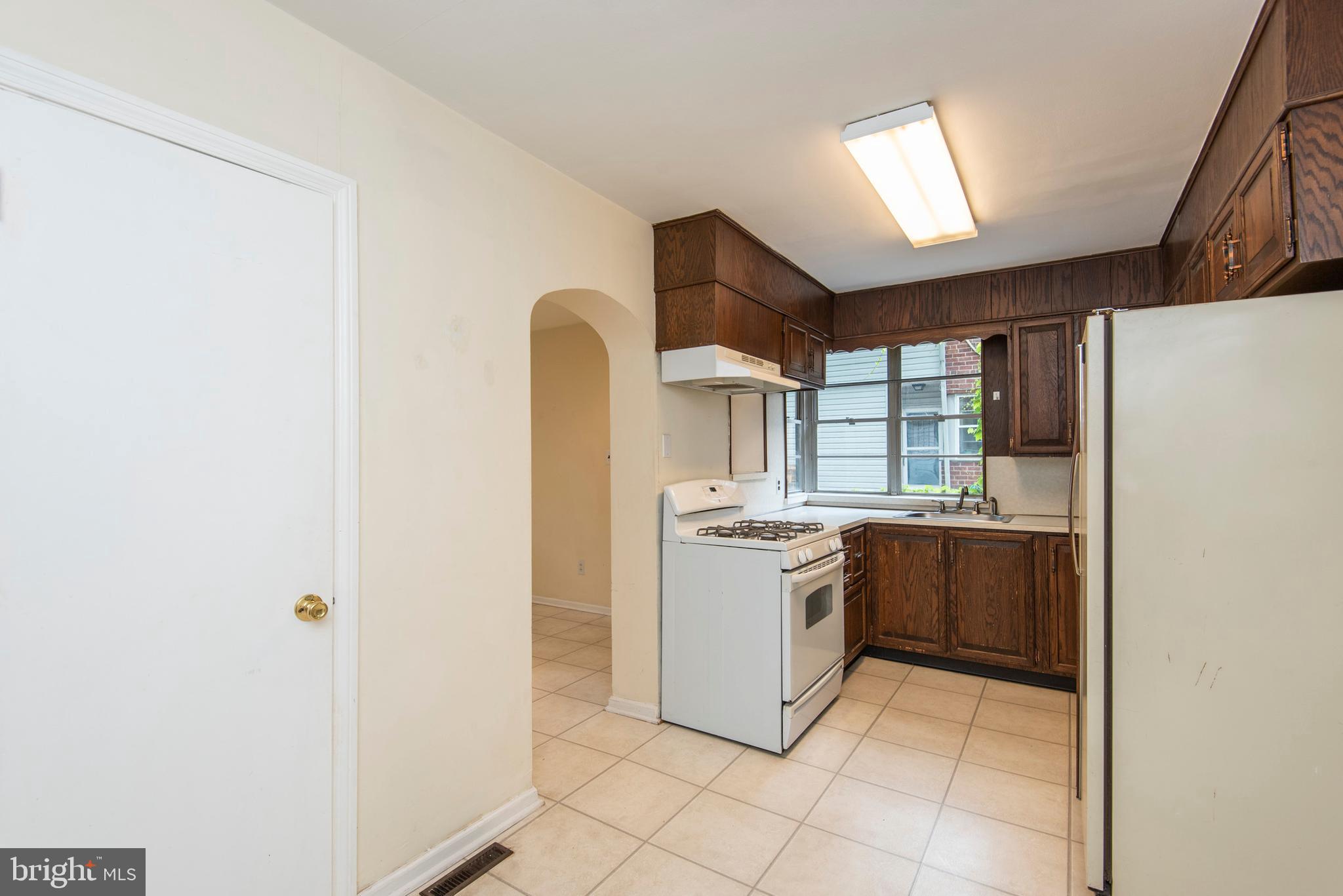539 Hamilton Road Merion Station, PA 19066 - Photo 12 of 37 Kitchen