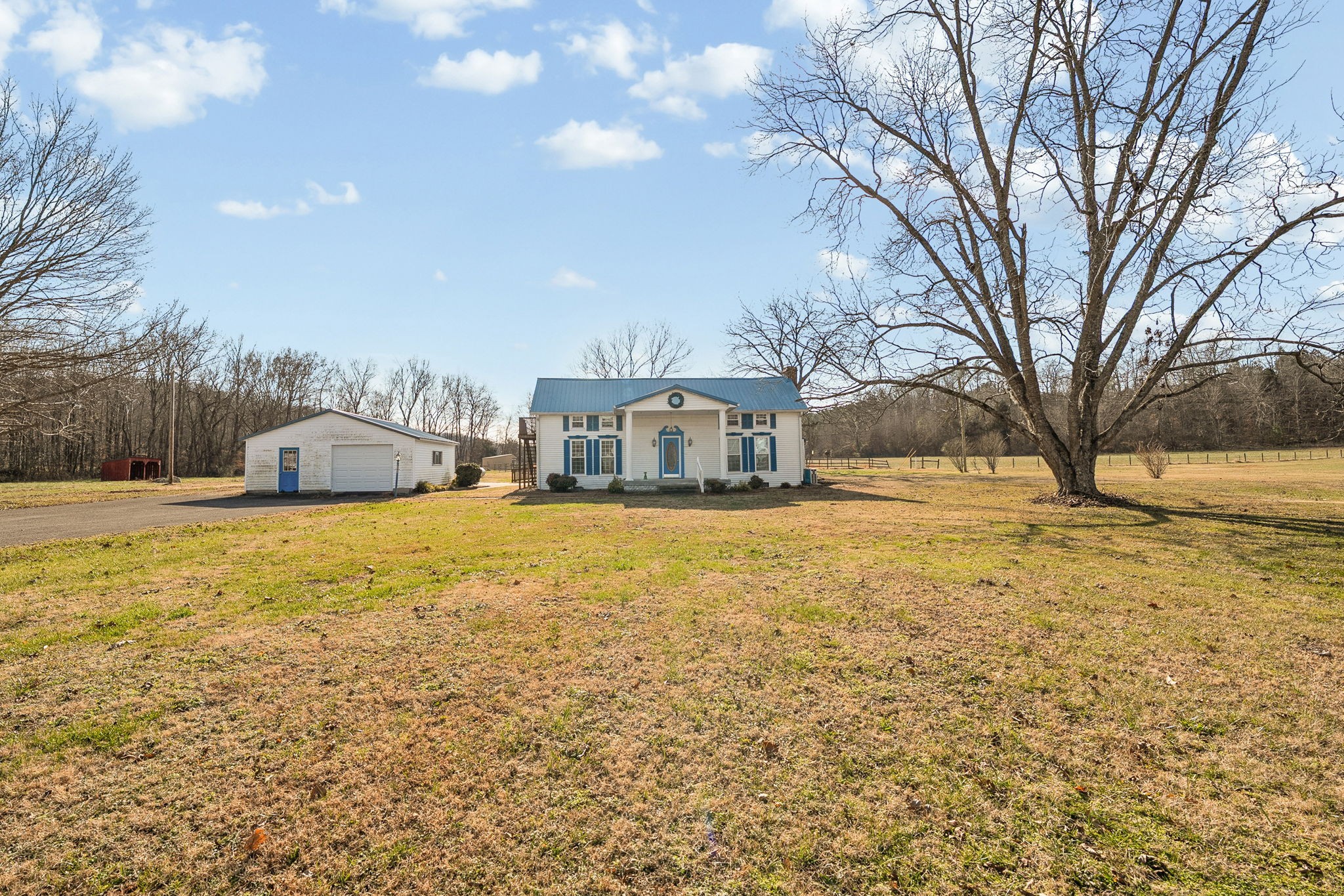 1340 Donelson Parkway Dover, TN 37058 - Photo 2 of 17