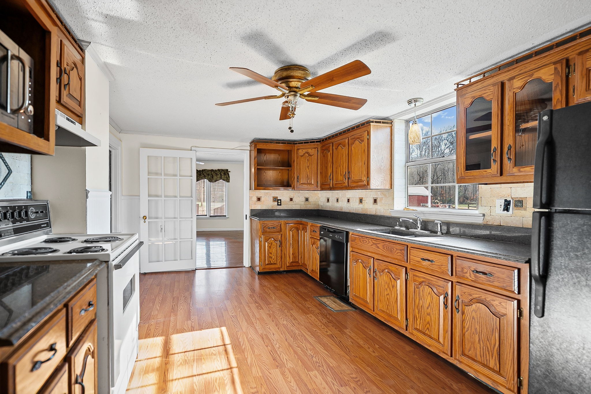 1340 Donelson Parkway Dover, TN 37058 - Photo 7 of 17