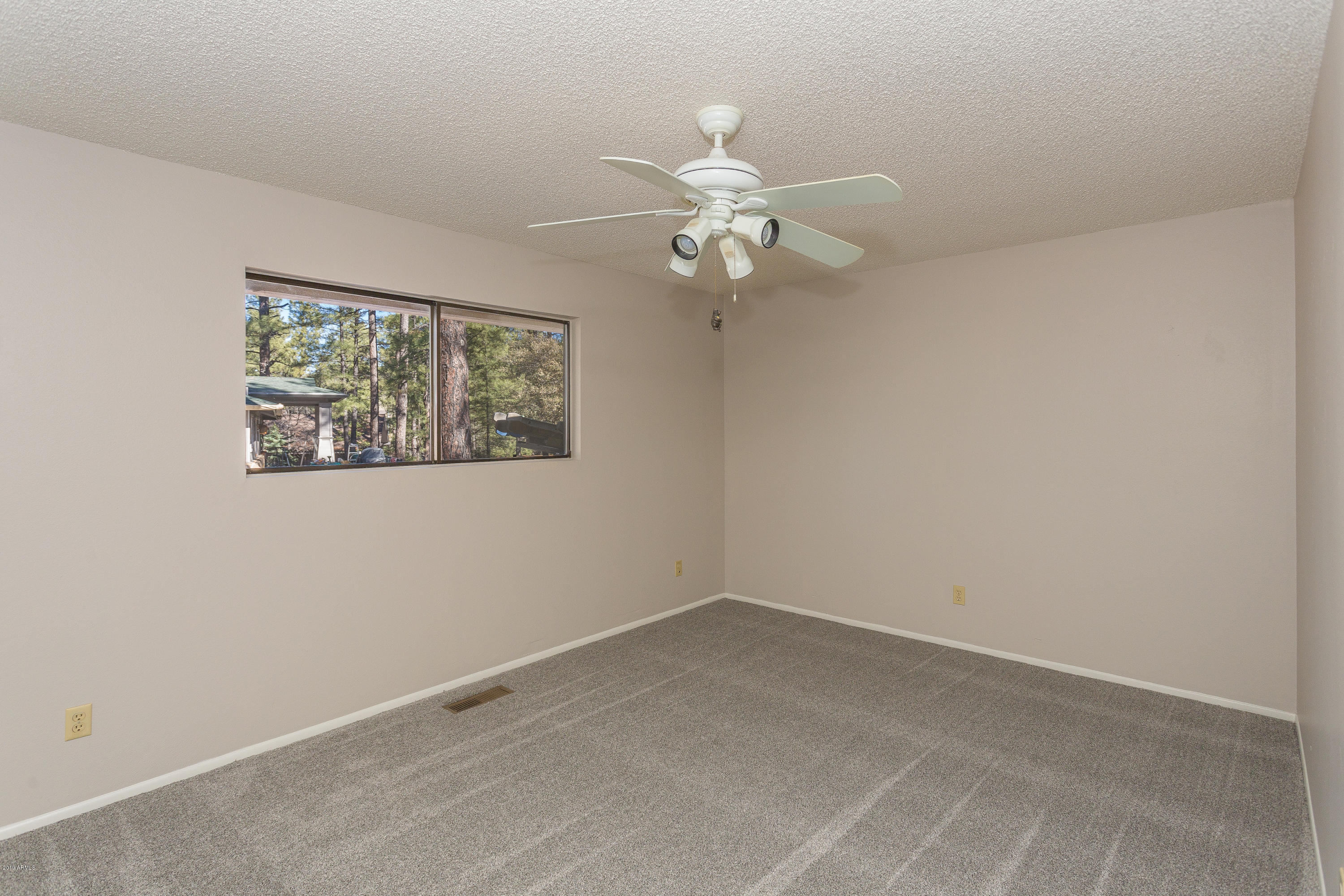 520 Turtleback Road Prescott, AZ 86303 - Photo 12 of 24 012_Master Bedroom