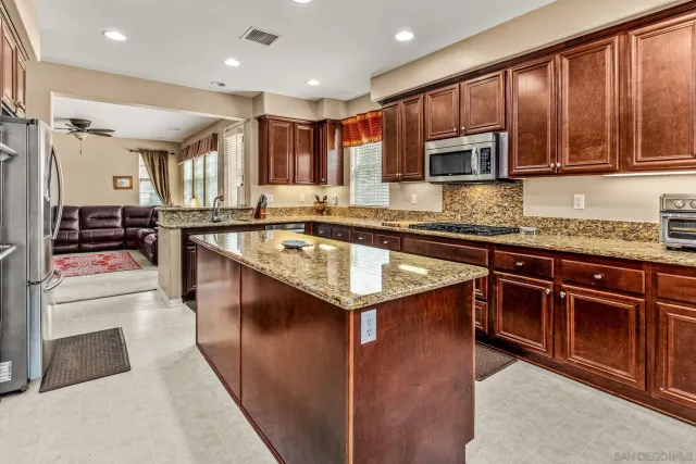 $750,000 | 32137 Sycamore Court, Temecula, CA 92592