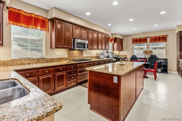 $750,000 | 32137 Sycamore Court, Temecula, CA 92592