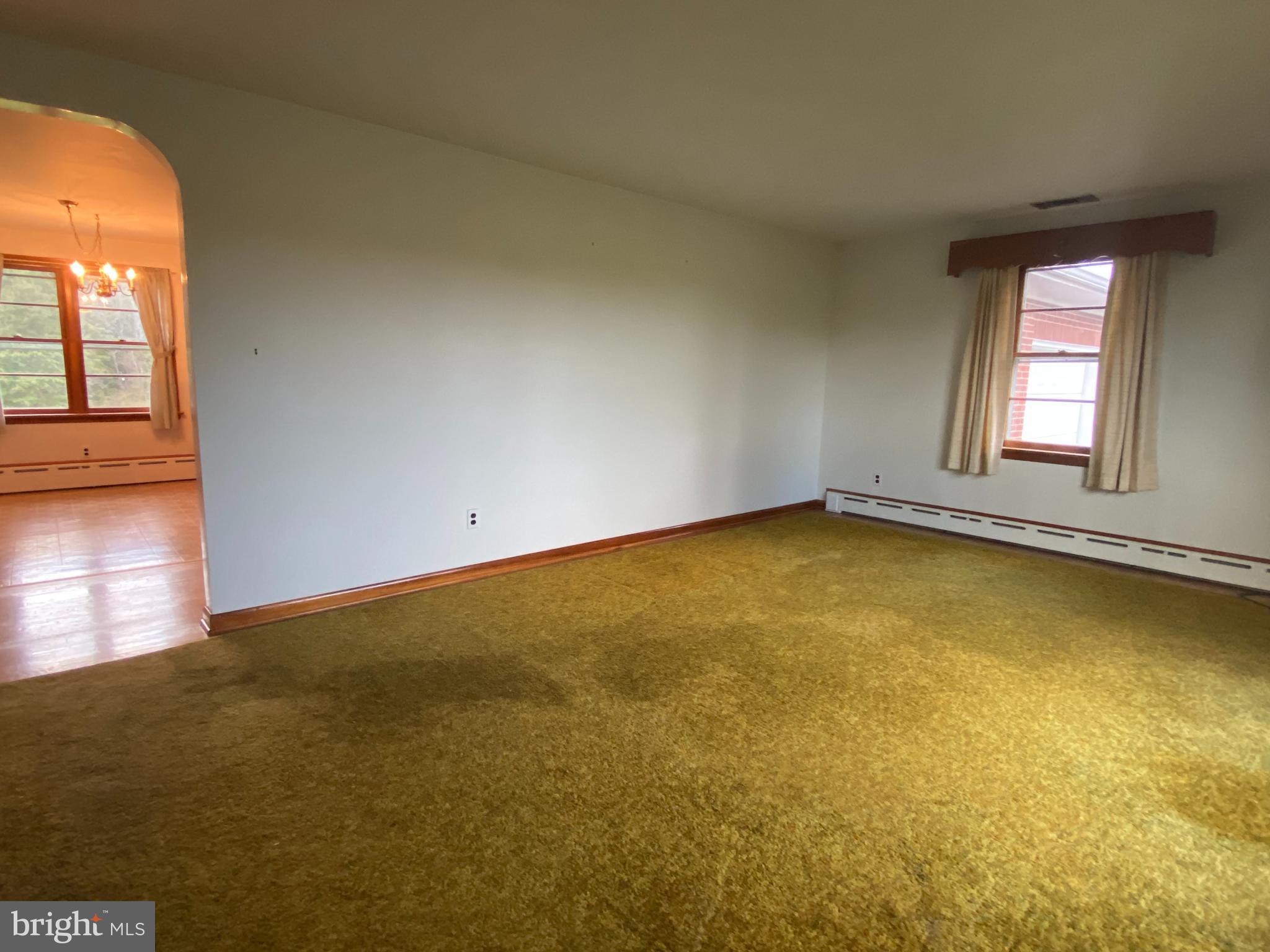 3070 Bedminster Road Perkasie, PA 18944 - Photo 8 of 27