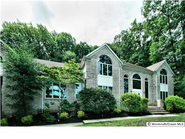 19 Highpoint Road Holmdel, NJ 07733 - Photo 1 of 3 Primary Photo