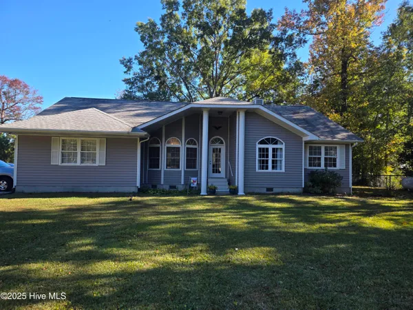 $2,200 | 133 Cummins Creek Road, Beaufort, NC 28516
