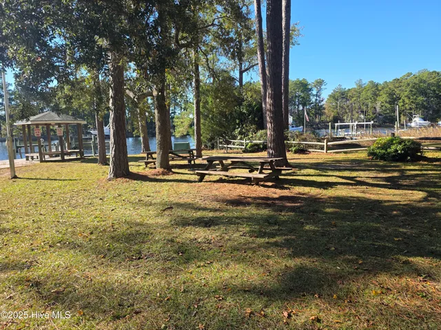 $2,850 | 133 Cummins Creek Road, Beaufort, NC 28516