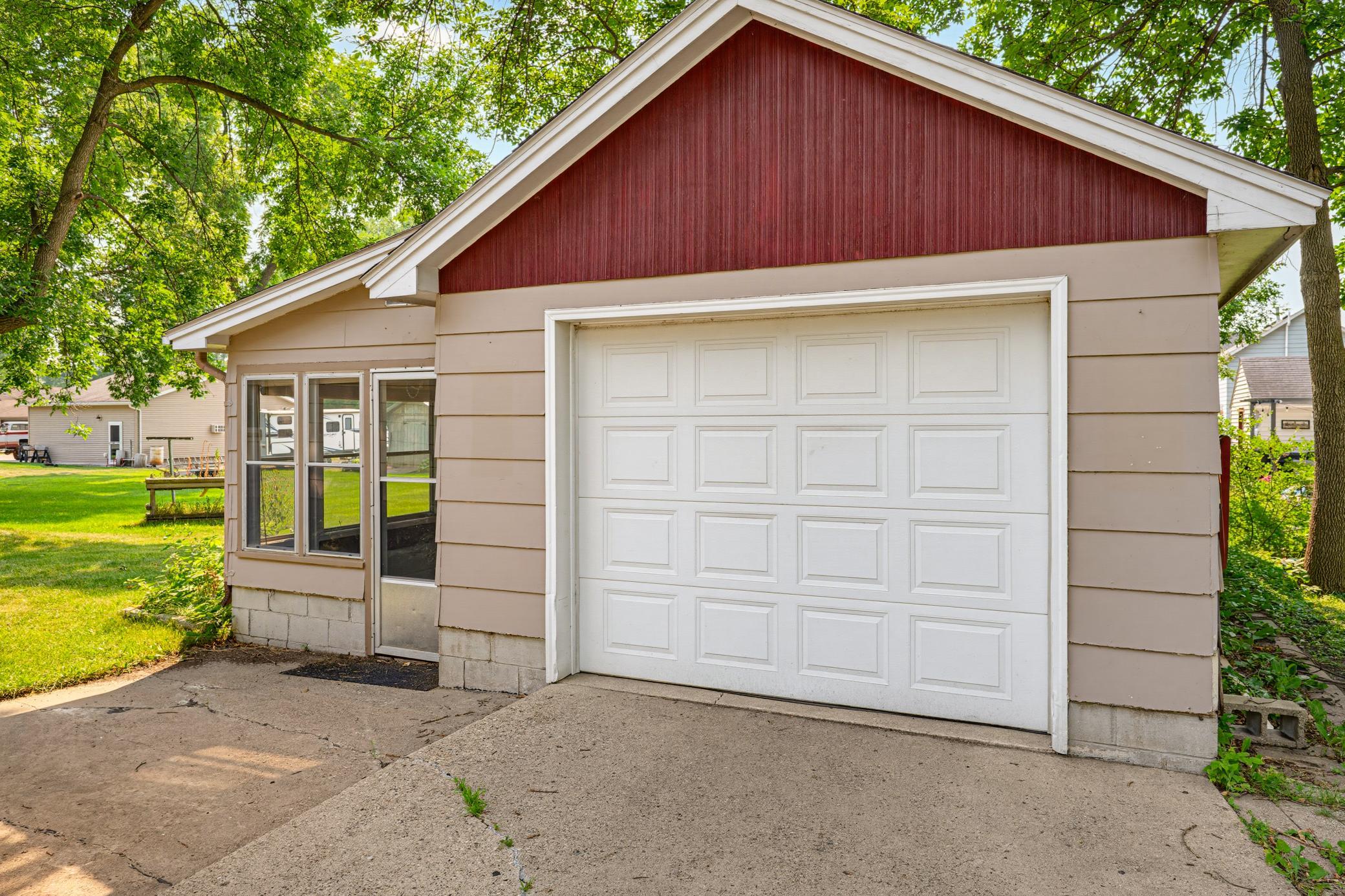 712 Lynn Road Southwest Hutchinson, MN 55350 - Photo 19 of 23 Gallery Image 19