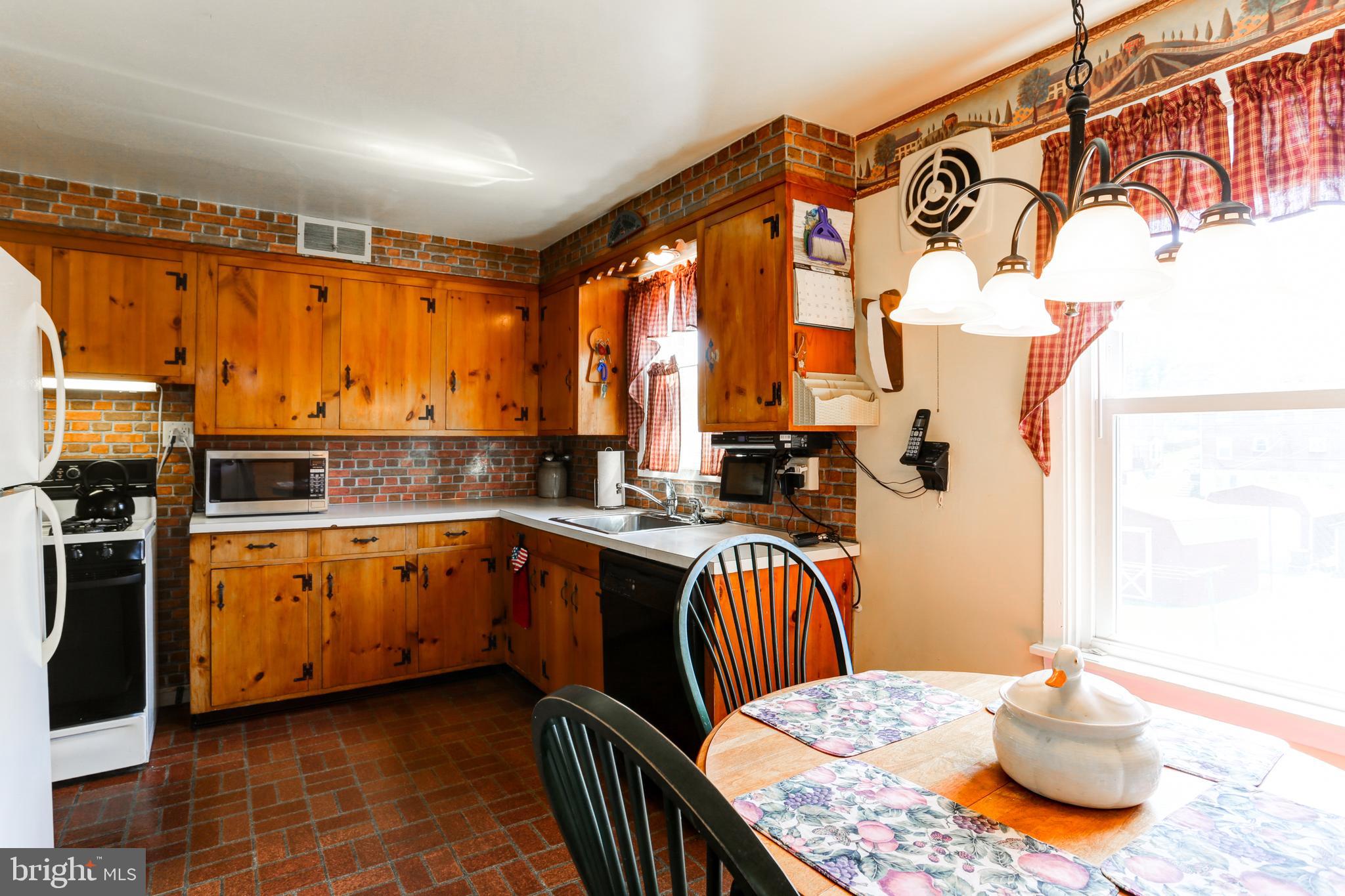 1100 Ranck Mill Road Lancaster, PA 17602 - Photo 8 of 29 Gallery Image 8
