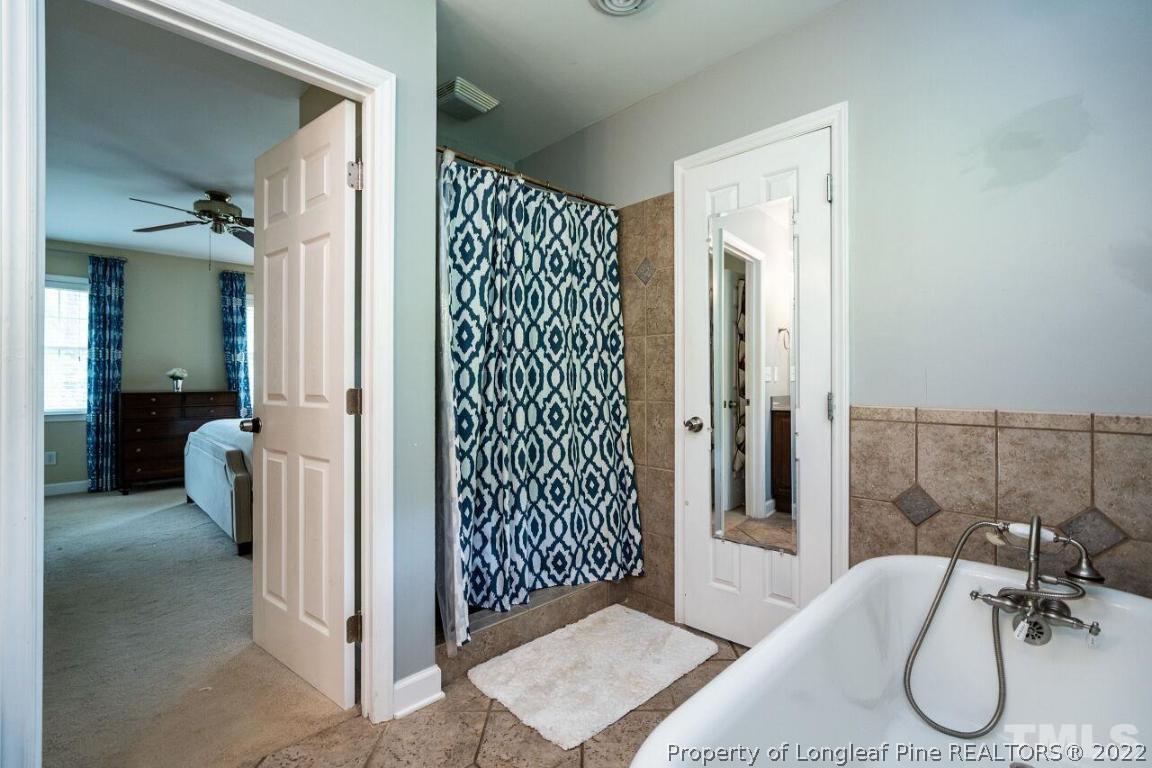 5505 Shadowbrook Drive Raleigh, NC 27612 - Photo 18 of 29 Gallery Image 18