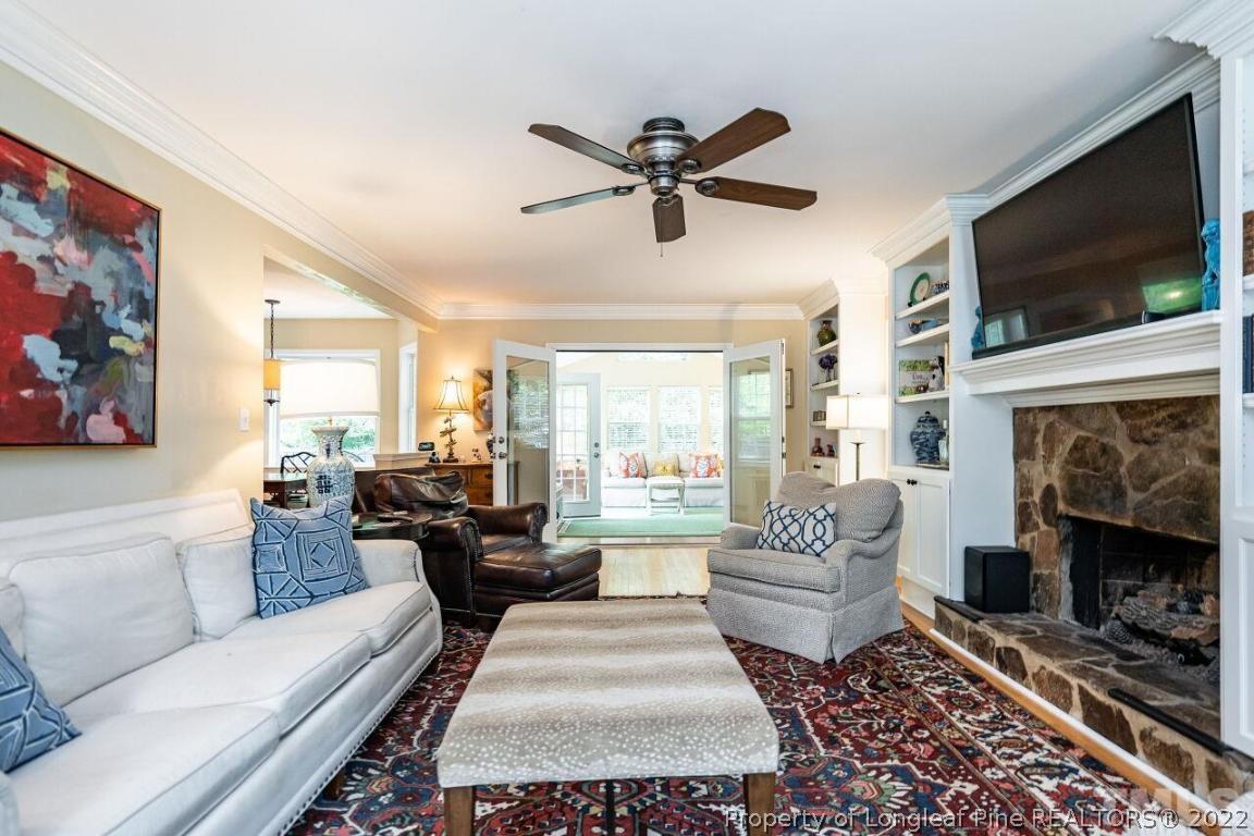 5505 Shadowbrook Drive Raleigh, NC 27612 - Photo 8 of 29 Gallery Image 8