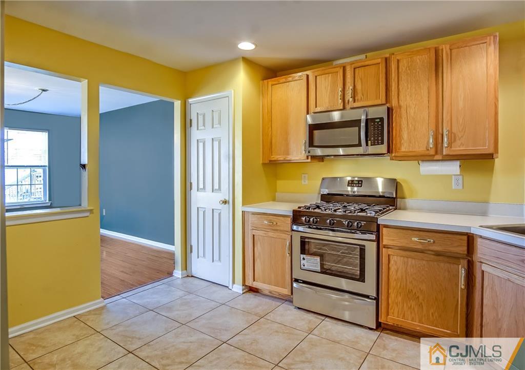 20 Rondell Lane, Unit 187 Old Bridge, NJ 08879 - Photo 6 of 25 Gallery Image 6