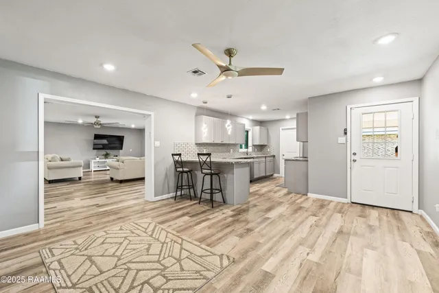 $240,000 | 113 Driftwood Drive, Lafayette, LA 70503