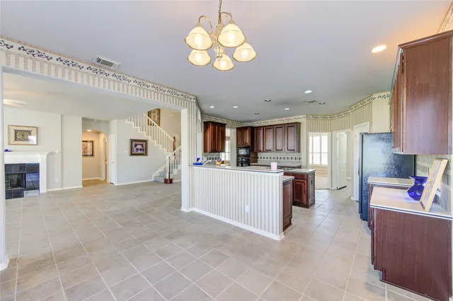 $770,000 | 19230 Canyon Bay Drive, Tomball, TX 77377