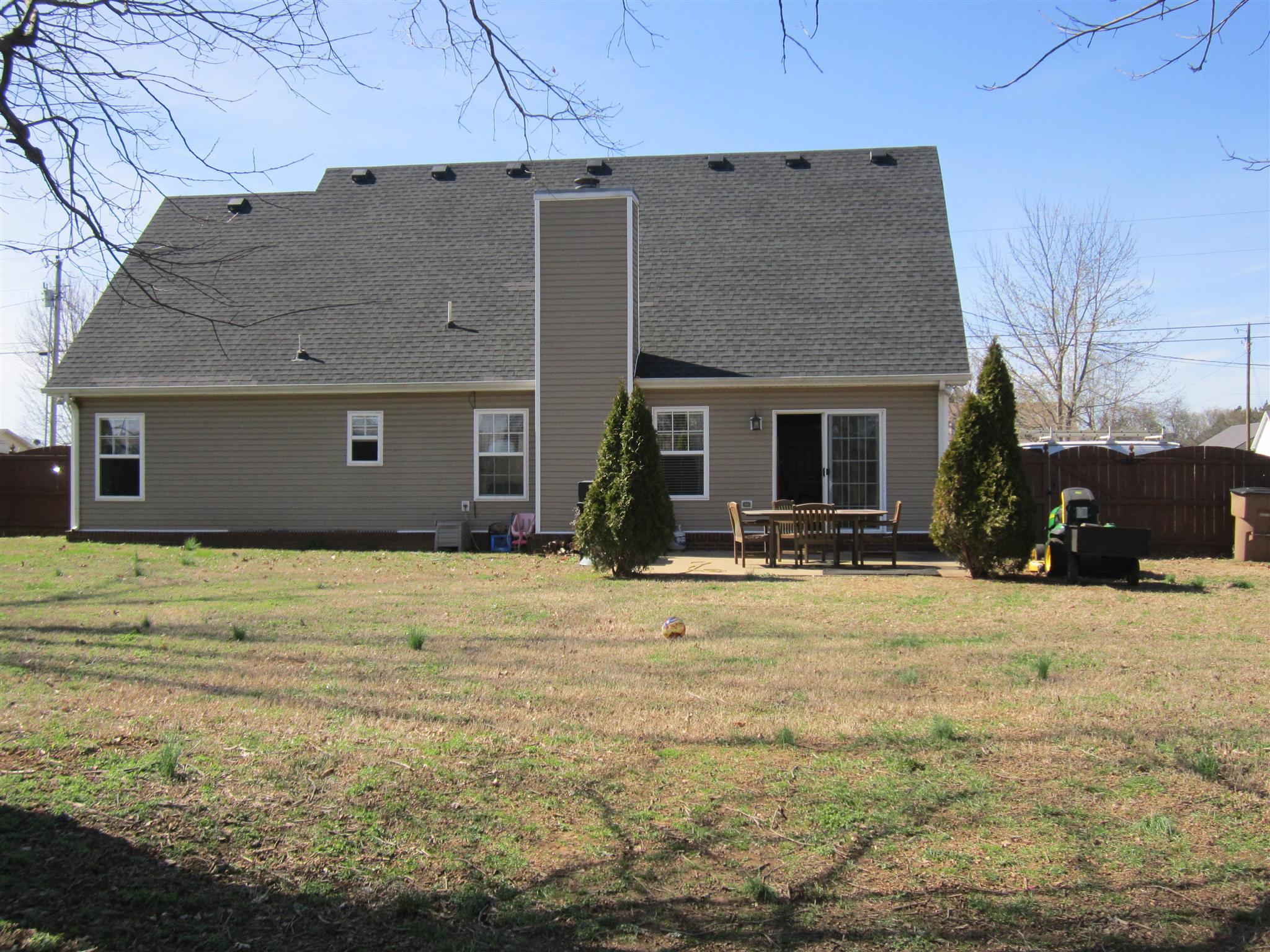 691 Crescent Road Murfreesboro, TN 37128 - Photo 11 of 15 a front view of a house with a yard