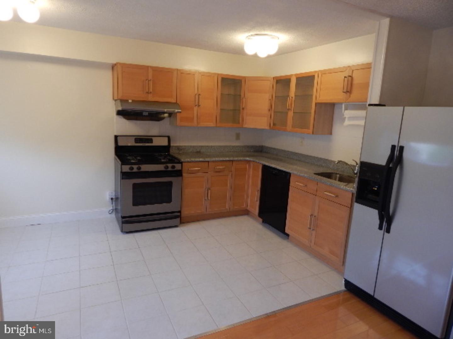 12025 Tyrone Road Philadelphia, PA 19154 - Photo 5 of 16