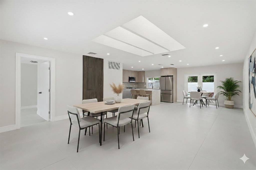 5507 West Park Road Hollywood, FL 33021 - Photo 9 of 33 Virtually Staged Photo