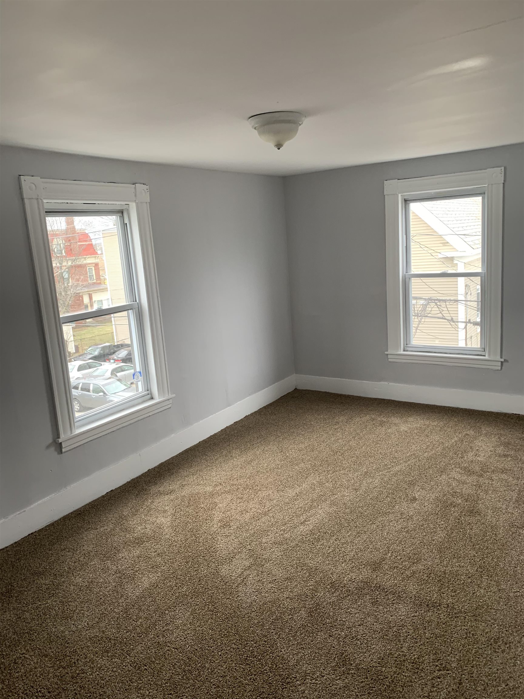328 Cedar Street Manchester, NH 03103 - Photo 21 of 26 Gallery Image 21