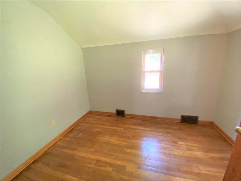 468 Long Road Pittsburgh, PA 15235 - Photo 18 of 23 Gallery Image 18