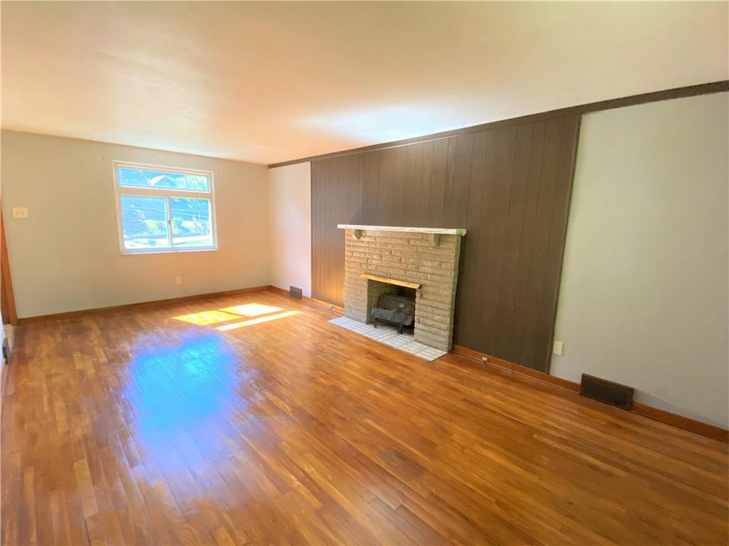 468 Long Road Pittsburgh, PA 15235 - Photo 5 of 23 Gallery Image 5