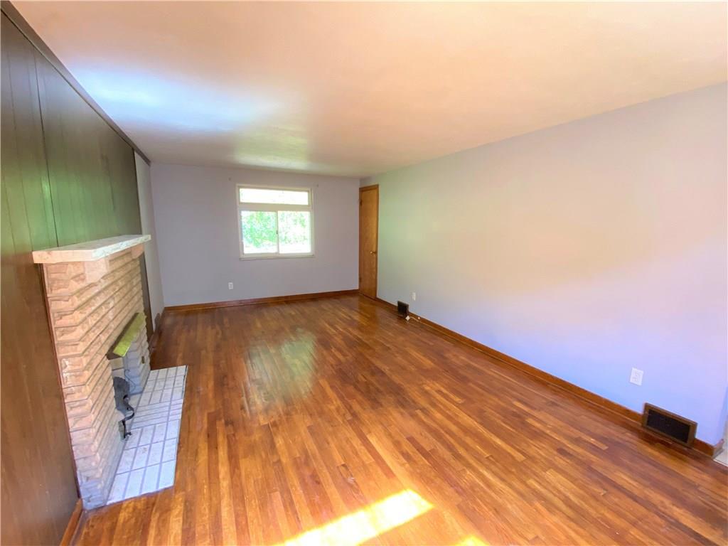 468 Long Road Pittsburgh, PA 15235 - Photo 7 of 23 Gallery Image 7