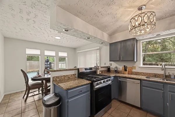$435,000 | 92 South Waxberry Road, Spring, TX 77381