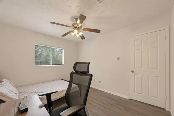 $435,000 | 92 South Waxberry Road, Spring, TX 77381