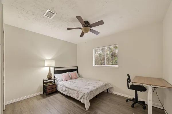 $435,000 | 92 South Waxberry Road, Spring, TX 77381