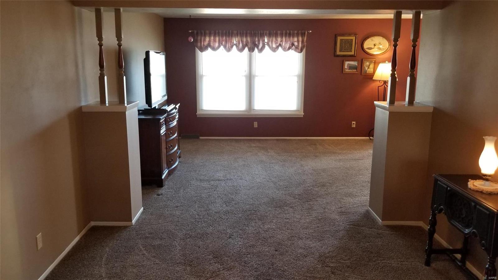 21523 Range Line Road Jerseyville, IL 62052 - Photo 7 of 35