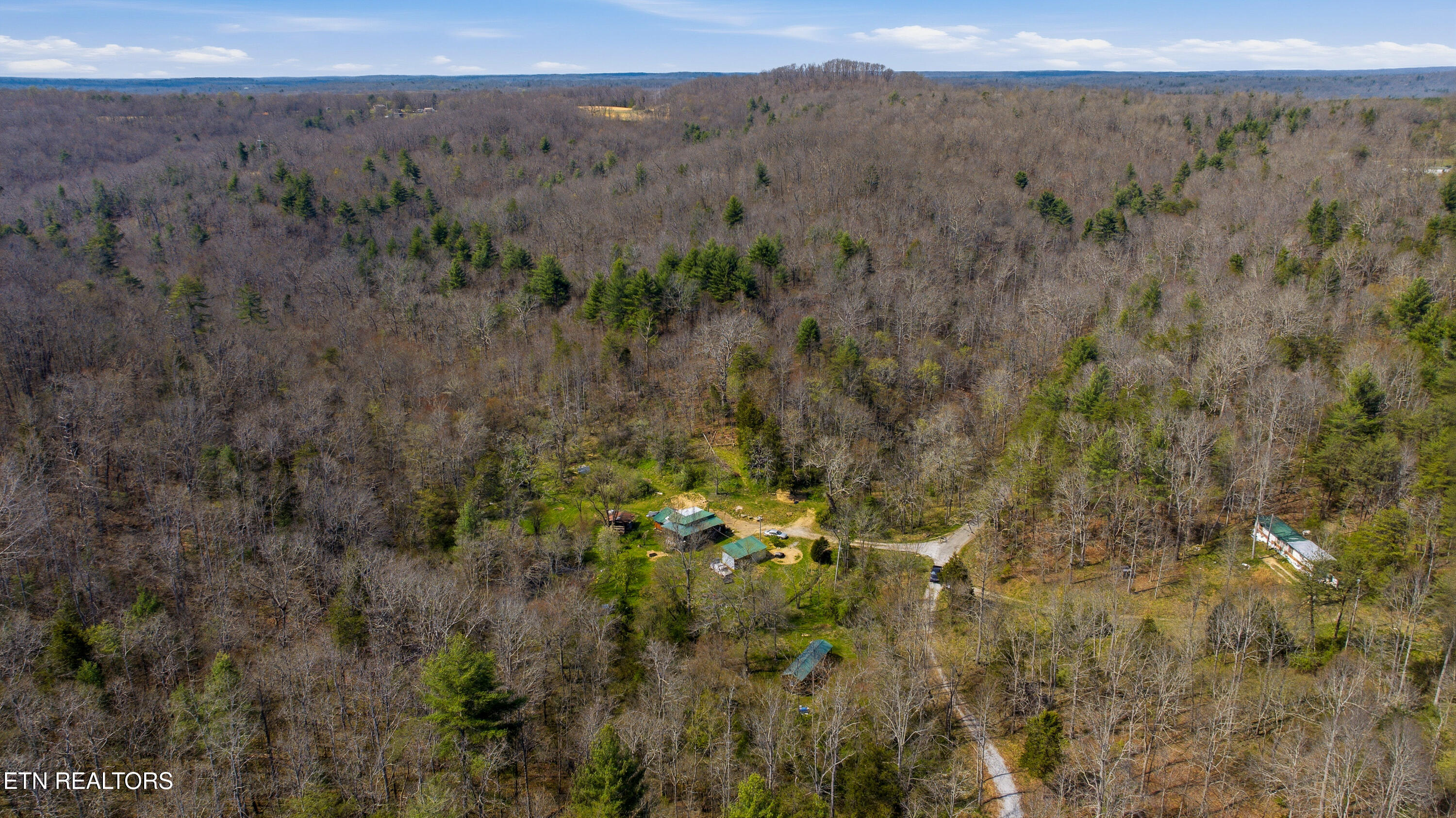 Young Road Robbins, TN 37852 - Photo 36 of 40 dan-35