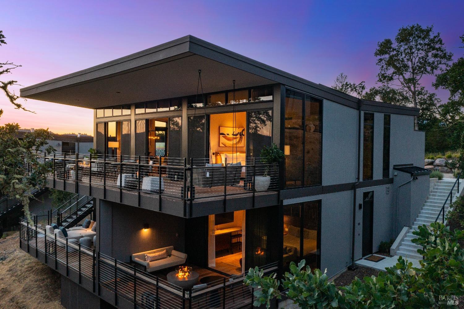 115 Sagebrush Court Healdsburg CA 95448 MLS #324064210 Compass 115 Sagebrush Court Healdsburg CA 95448 MLS #324064210 Compass