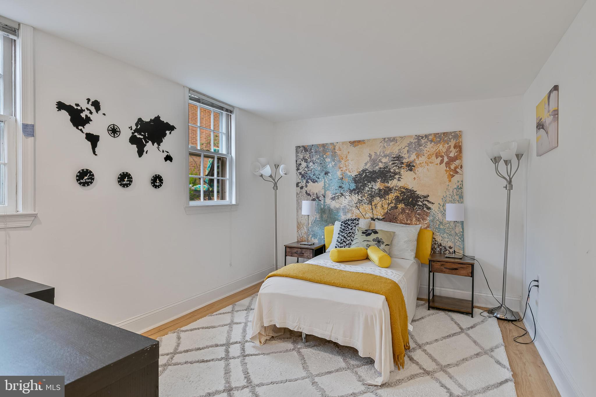 1340 North Lynnbrook Drive Arlington, VA 22201 - Photo 39 of 57 a bedroom with a bed and a window