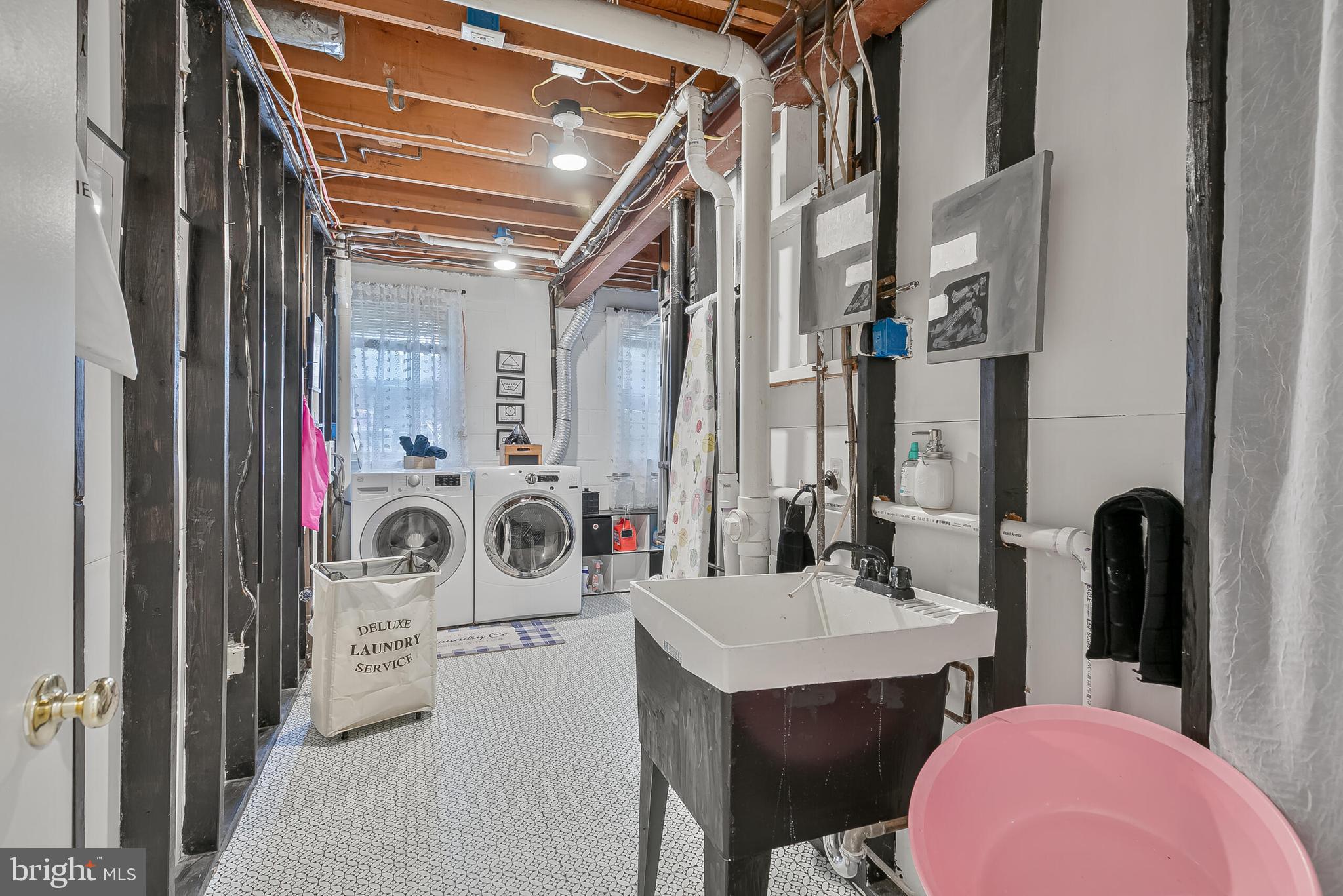 1340 North Lynnbrook Drive Arlington, VA 22201 - Photo 44 of 57 a bathroom with a sink vanity mirror and toilet