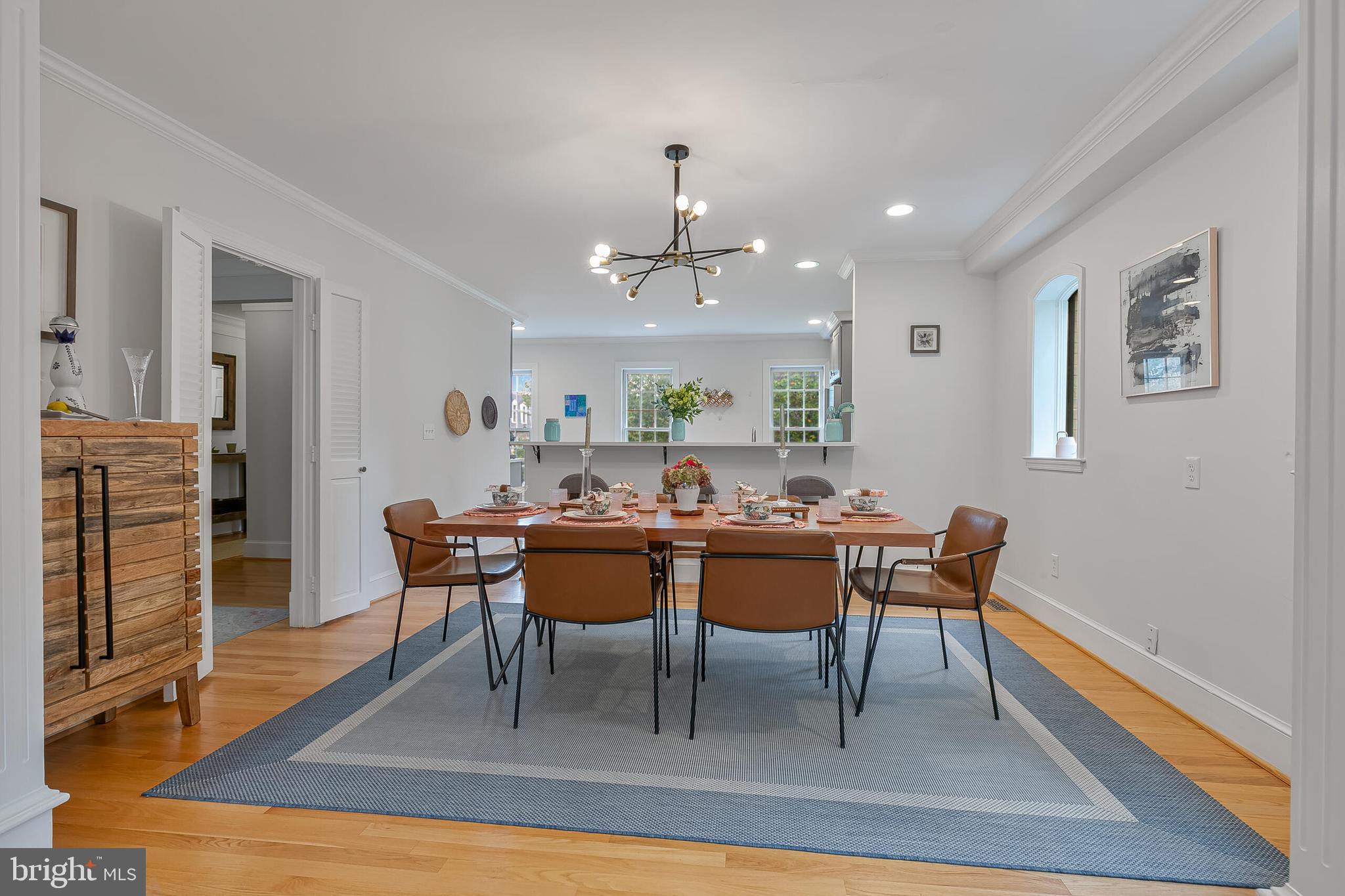 1340 North Lynnbrook Drive Arlington, VA 22201 - Photo 9 of 57 a view of a dining room with furniture
