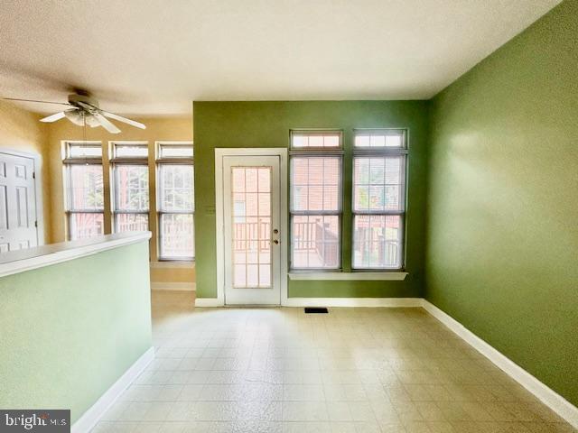 14115 Parker Farm Way Silver Spring, MD 20906 - Photo 10 of 39