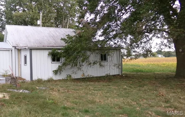 $94,900 | 222 Buchanan Street, Waterloo, IL 62298
