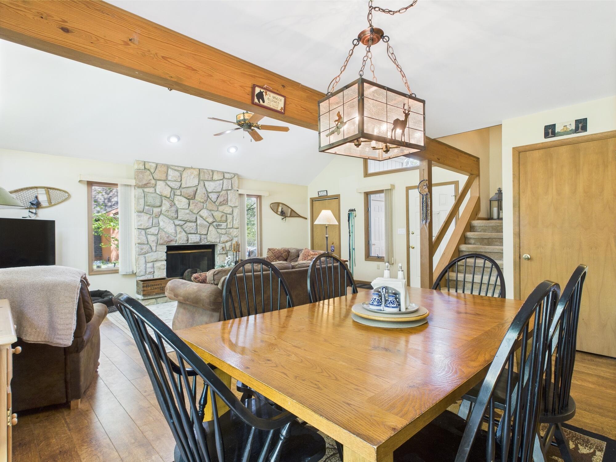 5541 Fox Run Road Pocono Pines, PA 18350 - Photo 19 of 44 DINING AREA