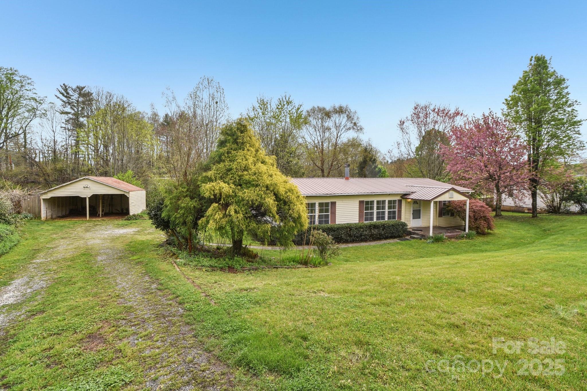 83 Libbey Lane Mills River, NC 28759 - Photo 5 of 42