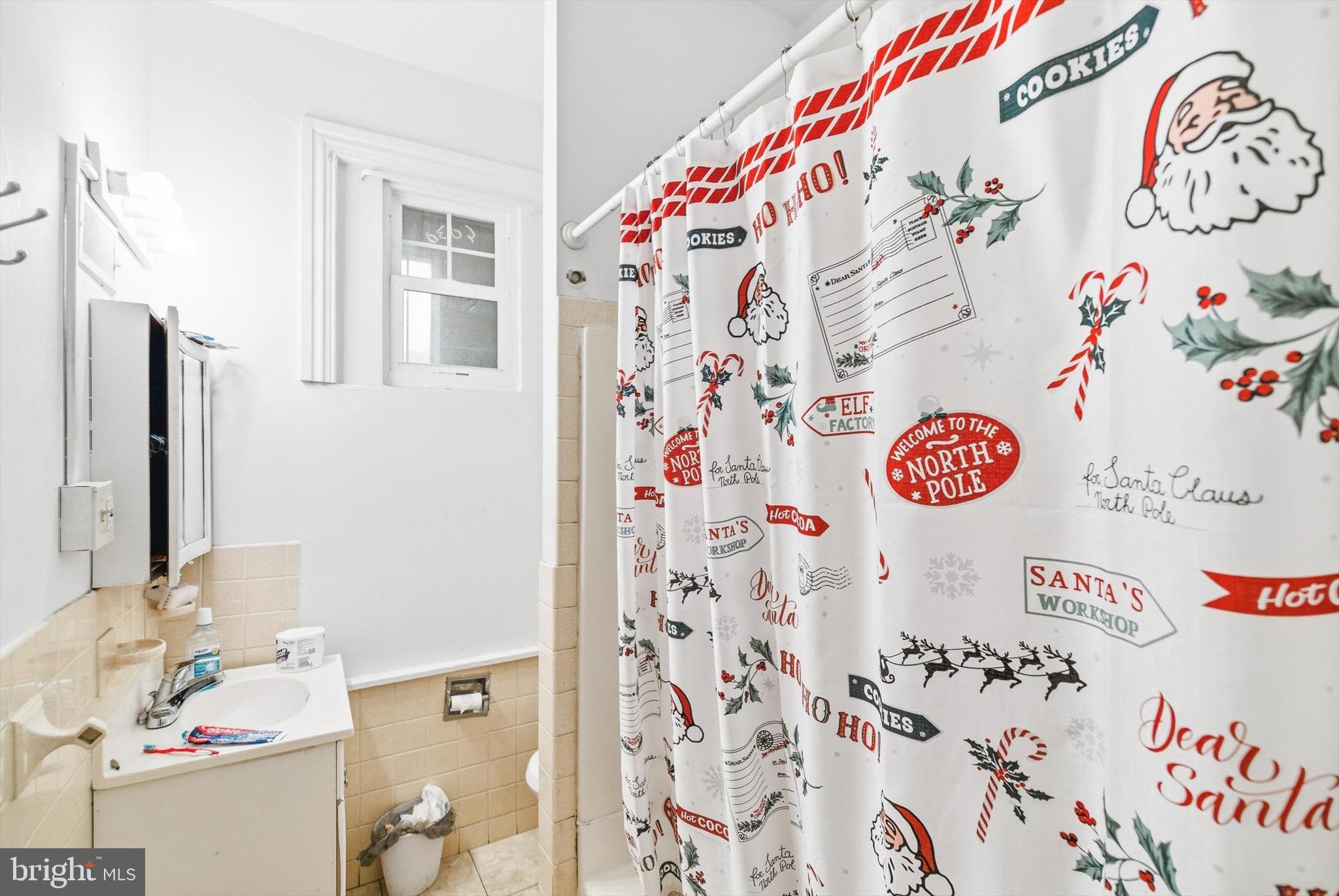 400 North 5th Street Reading, PA 19601 - Photo 18 of 25 a view of bathroom