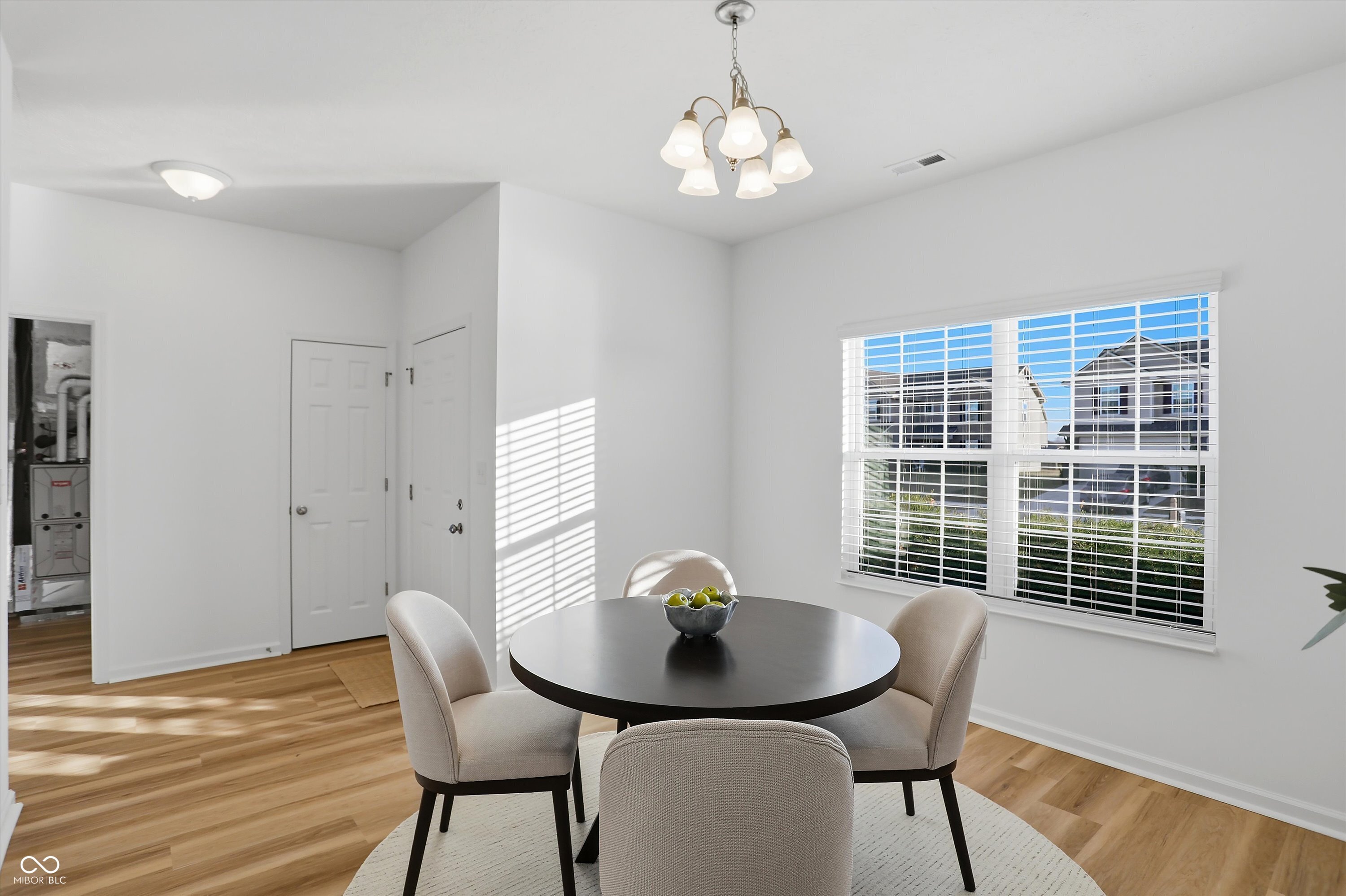 842 Declaration Drive Pittsboro, IN 46167 - Photo 9 of 52